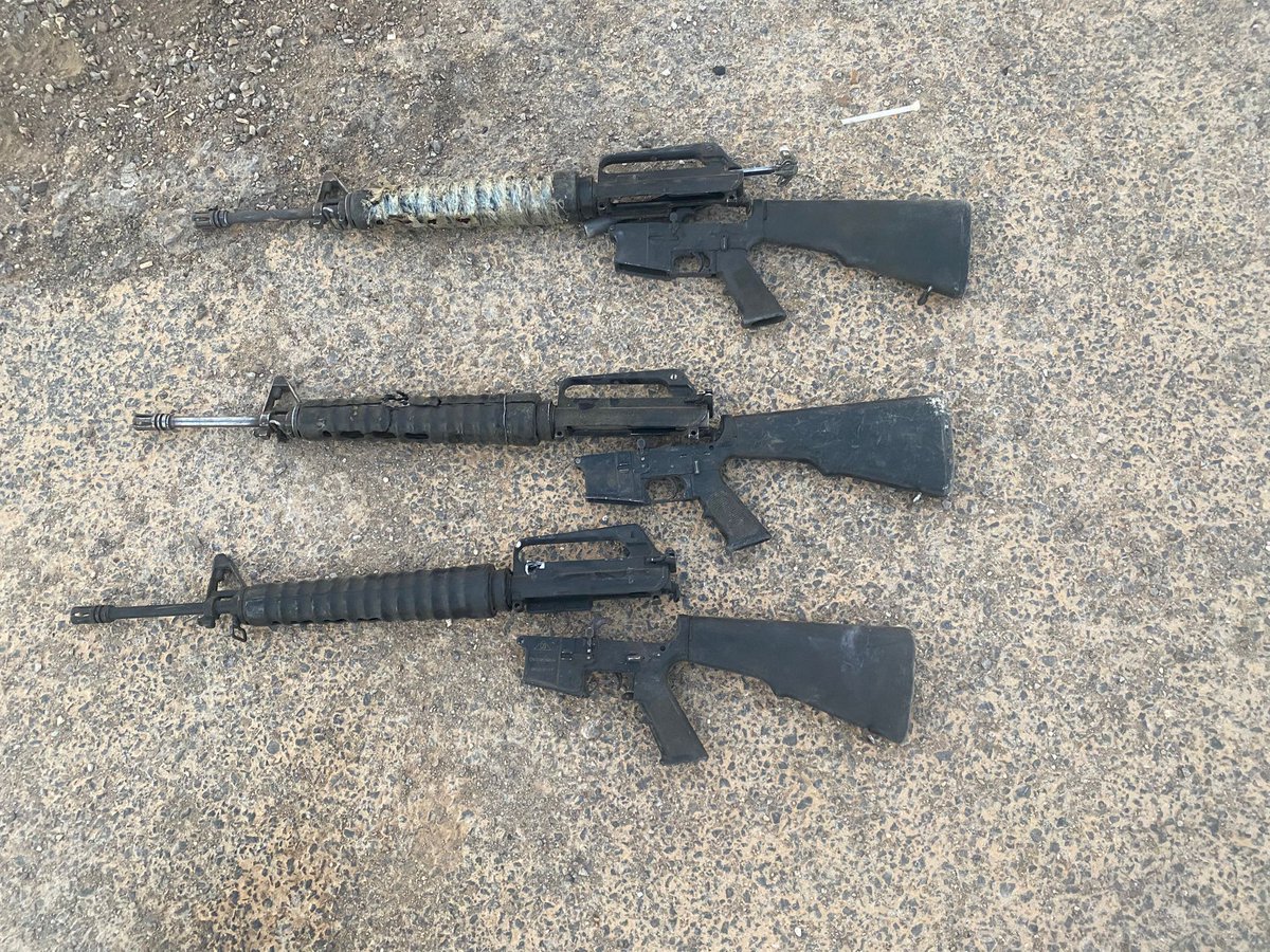 İsrail ordusu dün yaptığı açıklamada, Mısır'dan İsrail'e insansız hava aracı (İHA) kullanılarak üç adet saldırı tüfeği sokulması girişiminin engellendiğini bildirdi. İsrail ordusu, İHA'nın sınırda gözetleme kameraları ve İsrail Hava Kuvvetleri'nin hava trafik kontrol sistemi tarafından tespit edildiğini belirtti. Paran Bölge Tugayı birlikleri daha sonra İHA'yı düşürdü ve İHA'nın üç adet saldırı tüfeği taşıdığı tespit edildi. İsrail ordusu, silahların daha fazla soruşturma için polise teslim edildiğini de ekledi.